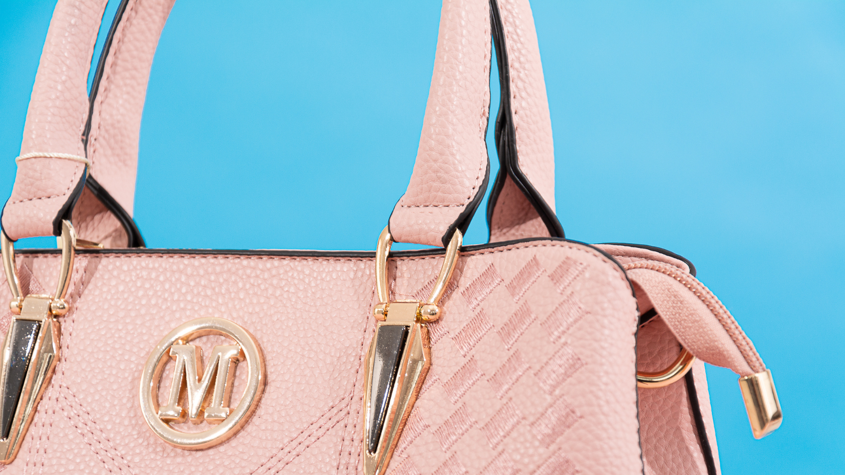 Product photography. Pink Bag. By Alexandra Kenyon